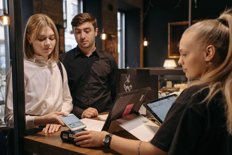 Taking a payment in a shop with Nextepay